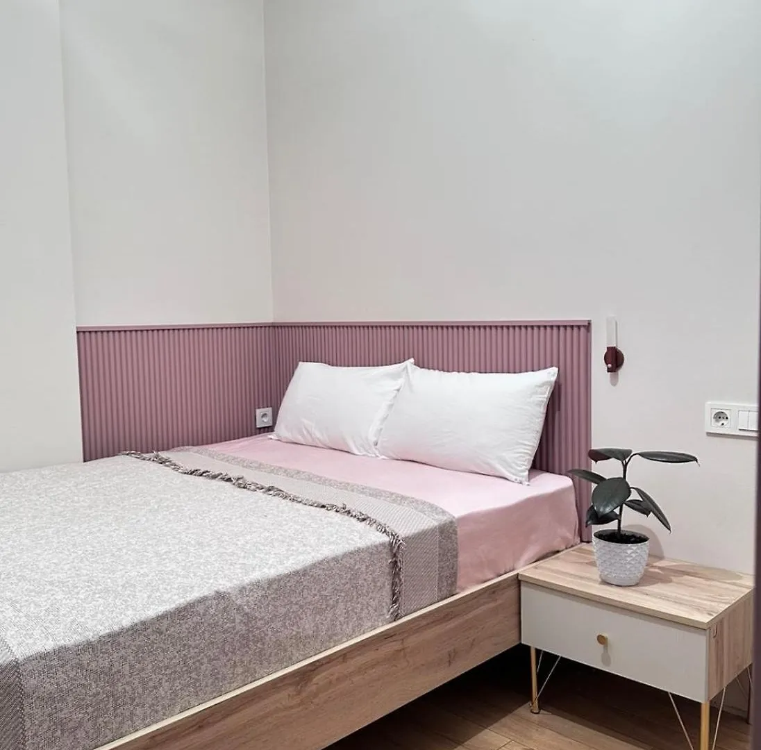באטומי Home Side Apartment